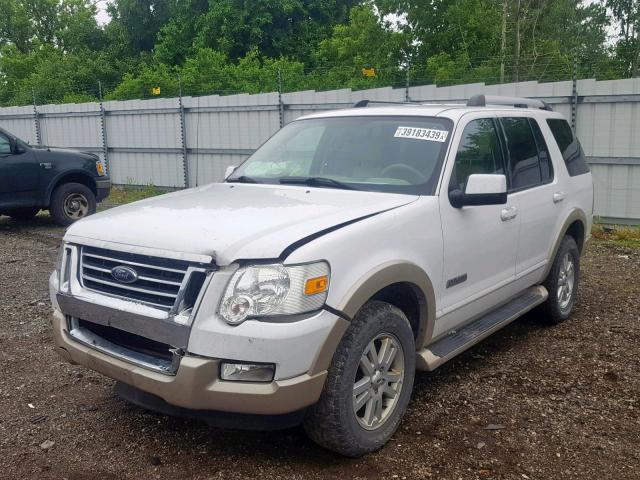 1FMEU74E97UB55332 - 2007 FORD EXPLORER E WHITE photo 2