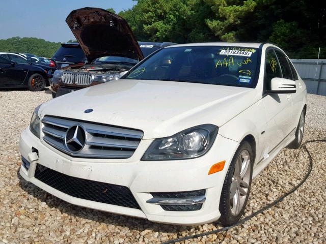 WDDGF4HB0CA634746 - 2012 MERCEDES-BENZ C 250 WHITE photo 2