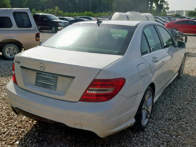 WDDGF4HB0CA634746 - 2012 MERCEDES-BENZ C 250 WHITE photo 4