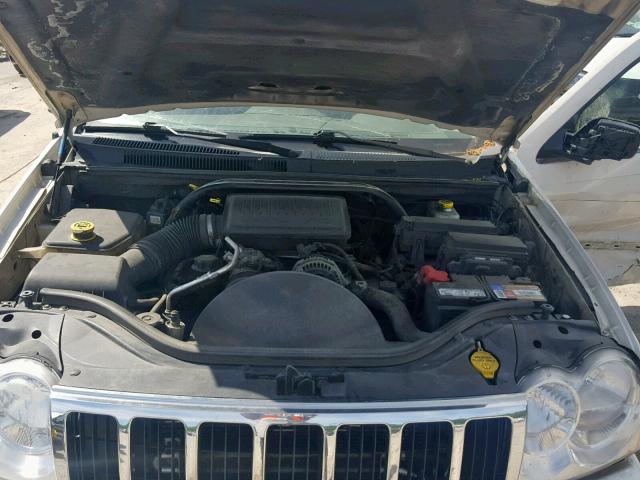 1J8HR58N95C559356 - 2005 JEEP GRAND CHER WHITE photo 7