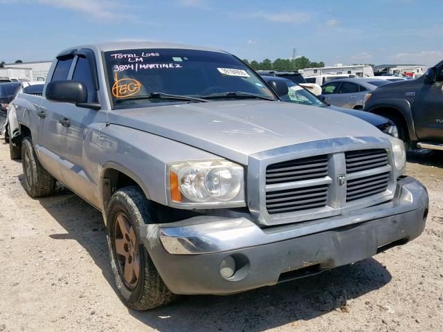 1D7HW48N55S363694 - 2005 DODGE DAKOTA QUA GRAY photo 1