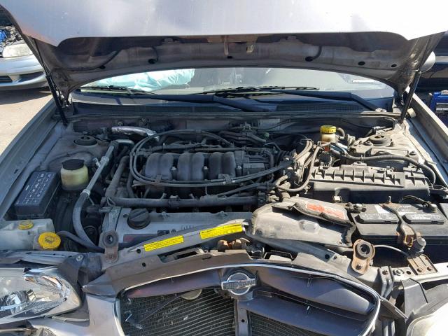 JN1CA31D21T824145 - 2001 NISSAN MAXIMA GXE GRAY photo 7