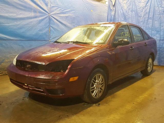 1FAFP34N96W234226 - 2006 FORD FOCUS ZX4 MAROON photo 2