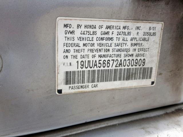 19UUA56672A030909 - 2002 ACURA 3.2TL SILVER photo 10