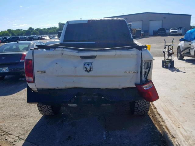 3D7UT2CL6AG121645 - 2010 DODGE RAM 2500 WHITE photo 9