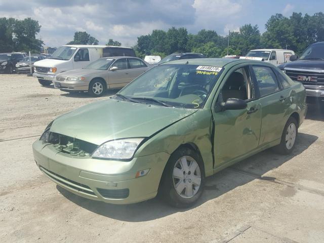 1FAFP34N37W175210 - 2007 FORD FOCUS ZX4 GREEN photo 9