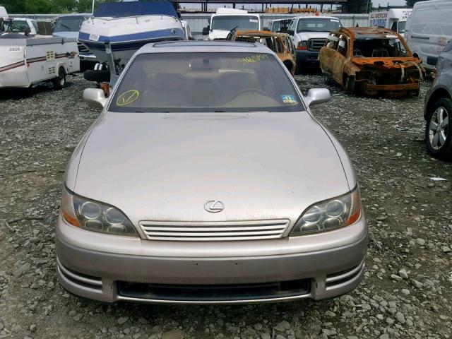 JT8GK13T9S0091078 - 1995 LEXUS ES 300 CREAM photo 9