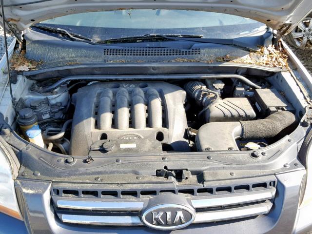 KNDJE723577358976 - 2007 KIA SPORTAGE E SILVER photo 7