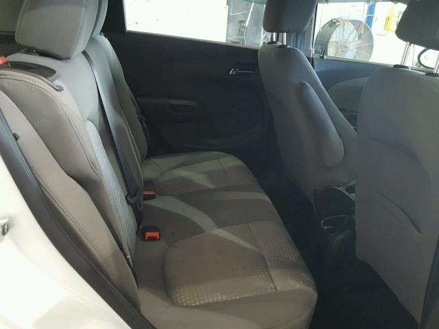 1G1JA6SH7D4129254 - 2013 CHEVROLET SONIC LS 白色 照片 6