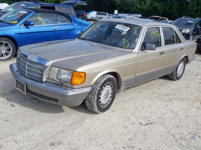 WDBCA24D3LA543892 - 1990 MERCEDES-BENZ 300 SE GOLD photo 2