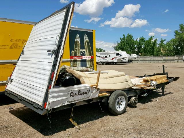 4HXFD20212C051603 - 2002 CARS TRAILER WHITE photo 4