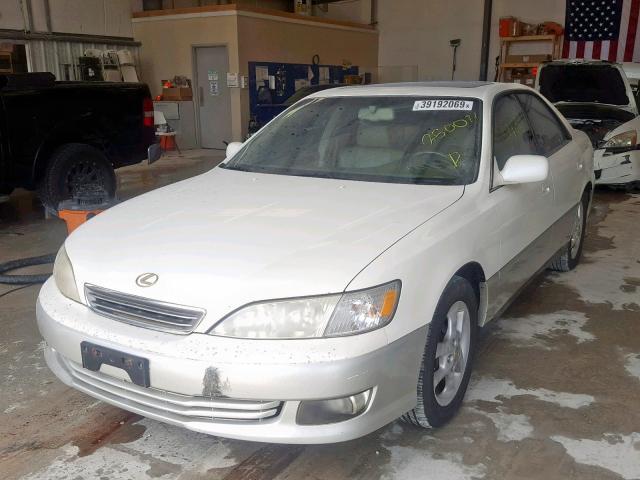 JT8BF28G1Y0250071 - 2000 LEXUS ES 300 WHITE photo 2