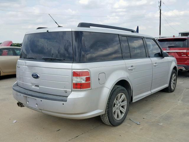 2FMGK5BC2BBD24979 - 2011 FORD FLEX SE SILVER photo 4