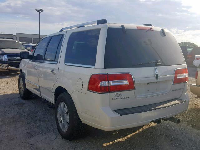 5LMFU27597LJ18271 - 2007 LINCOLN NAVIGATOR WHITE photo 3