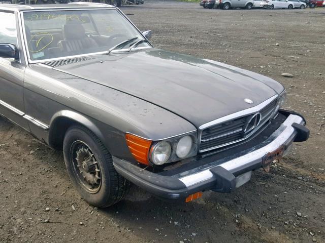 WDBBA45AXCB019158 - 1982 MERCEDES-BENZ 380 SL GRAY photo 9