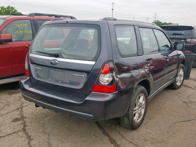 JF1SG66698H728647 - 2008 SUBARU FORESTER S GRAY photo 4