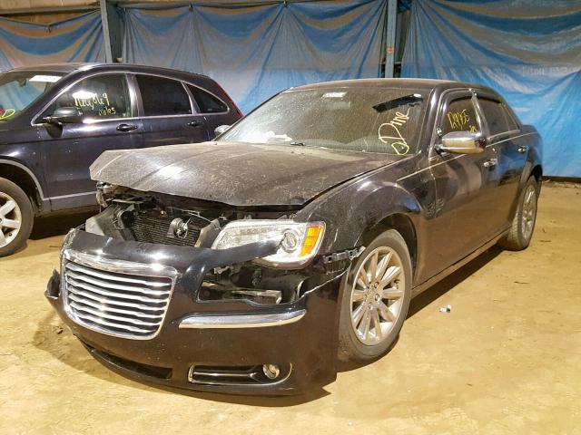 2C3CCACG6CH310421 - 2012 CHRYSLER 300 LIMITE BLACK photo 2