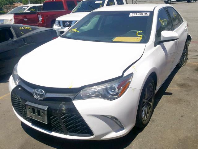 4T1BF1FK2HU279375 - 2017 TOYOTA CAMRY LE WHITE photo 2