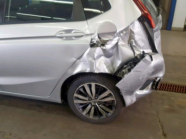 3HGGK5H88FM734196 - 2015 HONDA FIT EX SILVER photo 9