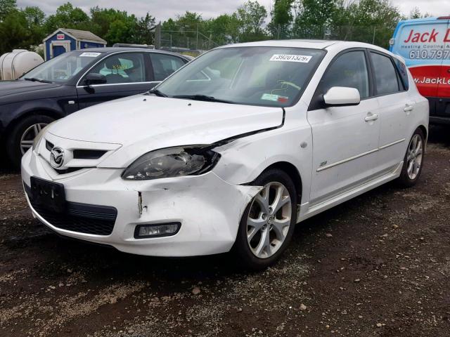 JM1BK344481799157 - 2008 MAZDA 3 HATCHBAC WHITE photo 2