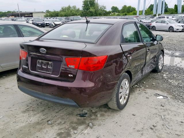 KNAFU4A23B5357858 - 2011 KIA FORTE EX MAROON photo 4