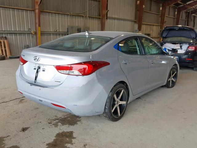 5NPDH4AE7BH002622 - 2011 HYUNDAI ELANTRA GL SILVER photo 4