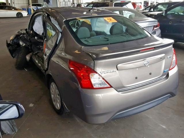 3N1CN7AP3FL942139 - 2015 NISSAN VERSA S GRAY photo 3