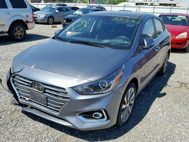 3KPC34A36JE033890 - 2018 HYUNDAI ACCENT LIM GRAY photo 2