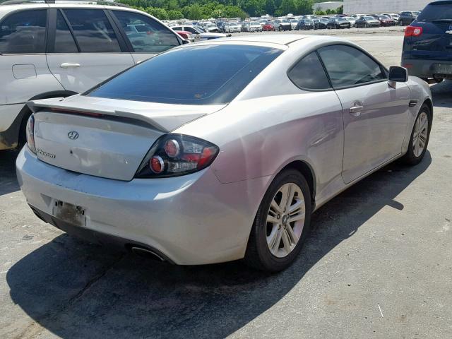 KMHHM66D98U295491 - 2008 HYUNDAI TIBURON GS SILVER photo 4