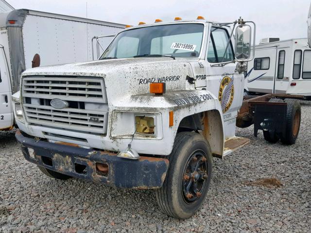 1FDNF70J7MVA27447 - 1991 FORD F700 WHITE photo 2