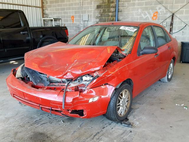 1FAFP34NX6W187949 - 2006 FORD FOCUS ZX4 RED photo 2