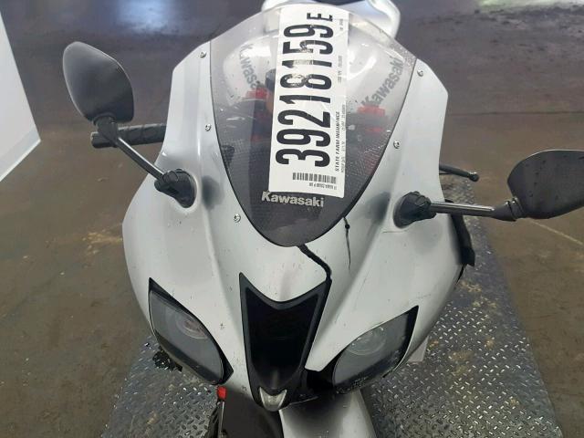 JKAZX4P157A004908 - 2007 KAWASAKI ZX600 P SILVER photo 10