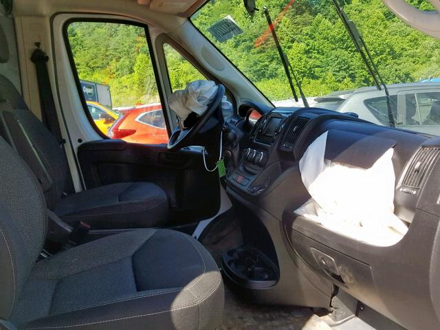 3C6TRVDG5JE133750 - 2018 RAM PROMASTER 白色 照片 5