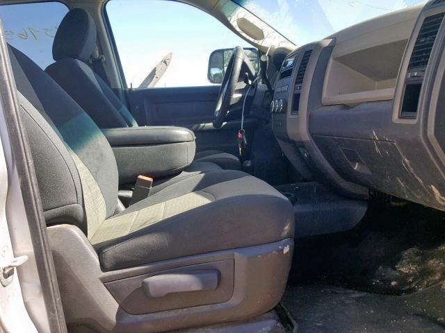 3D7UT2CLXBG628825 - 2011 DODGE RAM 2500 SILVER photo 5