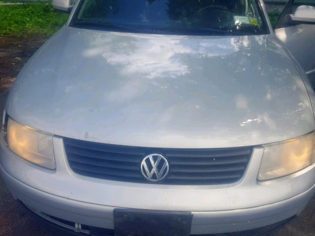 WVWTH23B6YE266023 - 2000 VOLKSWAGEN PASSAT GLS SILVER photo 7