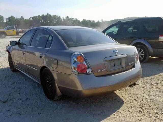 1N4AL11D54C117490 - 2004 NISSAN ALTIMA BAS GRAY photo 3