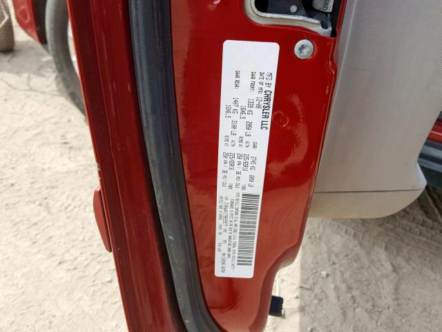 2V8HW44179R599577 - 2009 VOLKSWAGEN ROUTAN S RED photo 10