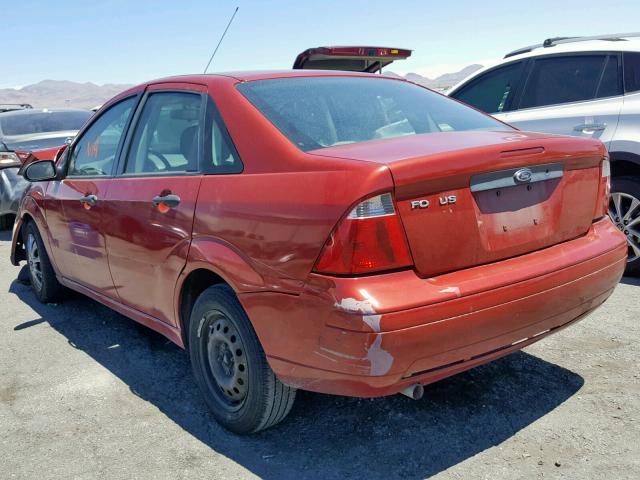 1FAFP34N95W283926 - 2005 FORD FOCUS ZX4 RED photo 3