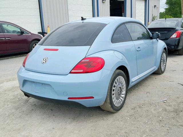 3VWJP7AT6EM621438 - 2014 VOLKSWAGEN BEETLE BLUE photo 4