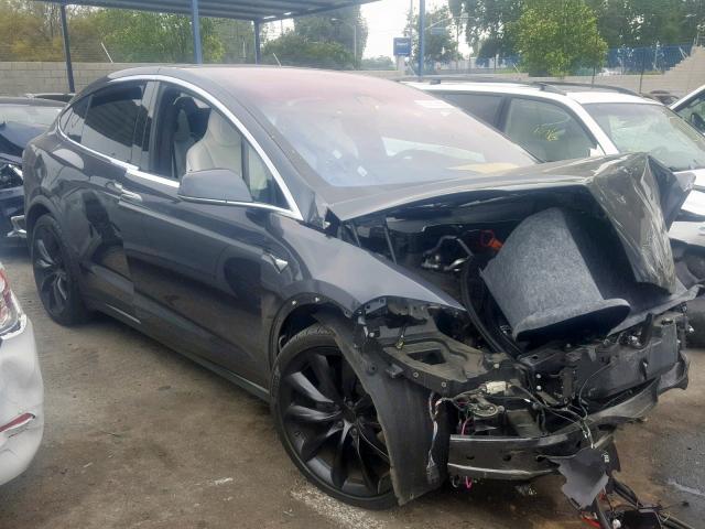 5YJXCBE26HF066612 - 2017 TESLA MODEL X GRAY photo 1