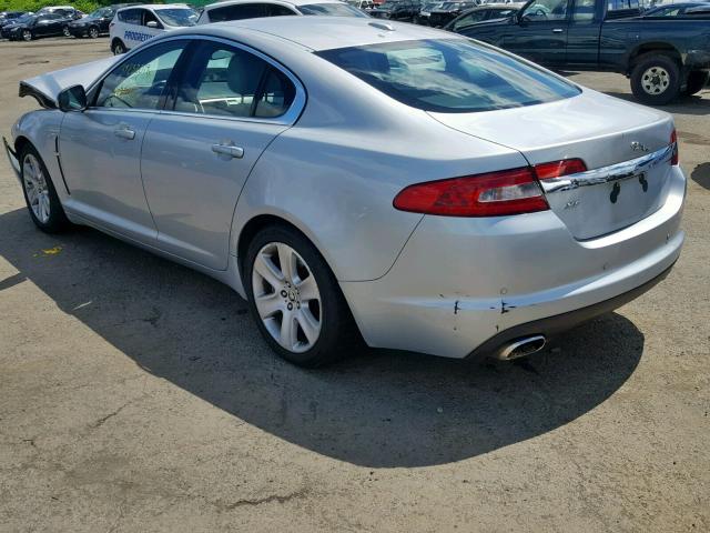 SAJWA05BX9HR39285 - 2009 JAGUAR XF LUXURY SILVER photo 3