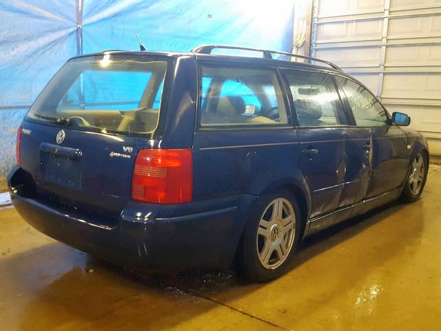 WVWWH23B0YE329324 - 2000 VOLKSWAGEN PASSAT GLX BLUE photo 4