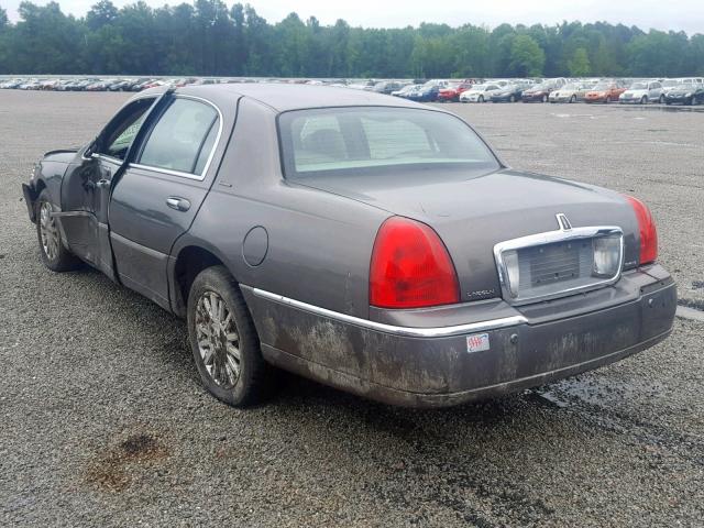 1LNHM81W83Y631203 - 2003 LINCOLN TOWN CAR E GRAY photo 3