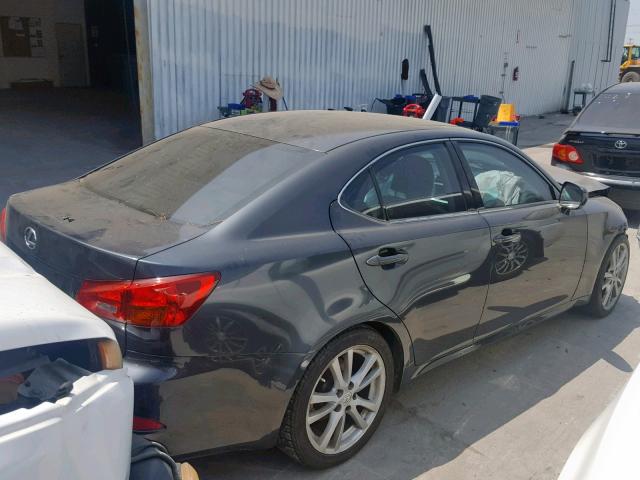 JTHBK262462016639 - 2006 LEXUS IS 250 GRAY photo 4