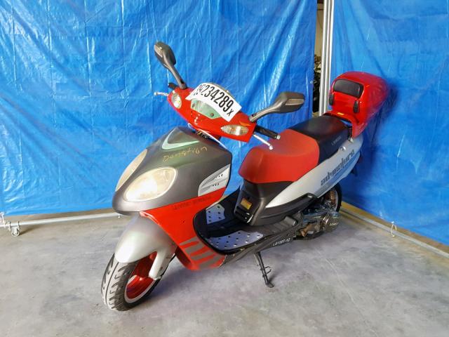 LFGTCKPL551013957 - 2005 ADVT 150 CC RED photo 2