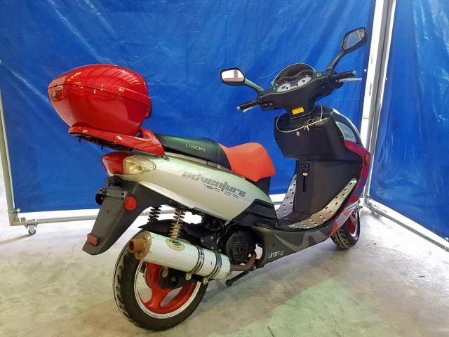 LFGTCKPL551013957 - 2005 ADVT 150 CC RED photo 4