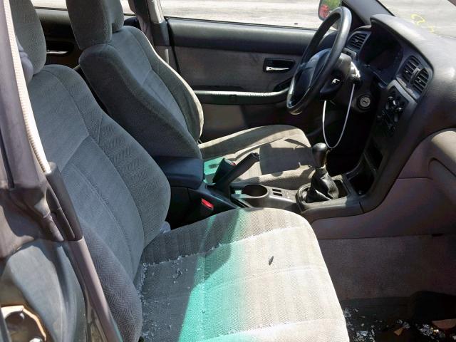 4S3BH635826307265 - 2002 SUBARU LEGACY L GREEN photo 5