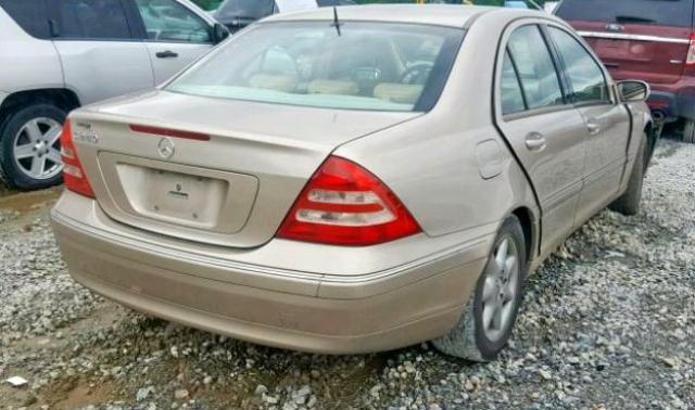 WDBRF61J52F218062 - 2002 MERCEDES-BENZ C 240 GOLD photo 4