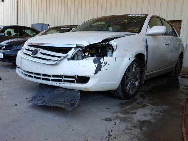 4T1BK36B37U239392 - 2007 TOYOTA AVALON XL WHITE photo 2