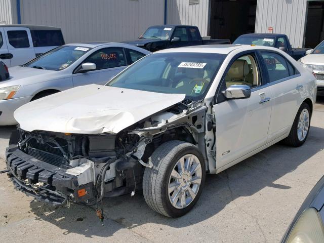 3LNDL2L34CR827400 - 2012 LINCOLN MKZ HYBRID WHITE photo 2